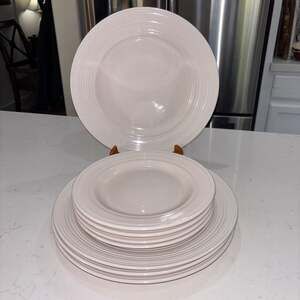 Thomson Pottery SPHERE White Ribbed Rim 4 Dinner and 4 Salad Plates